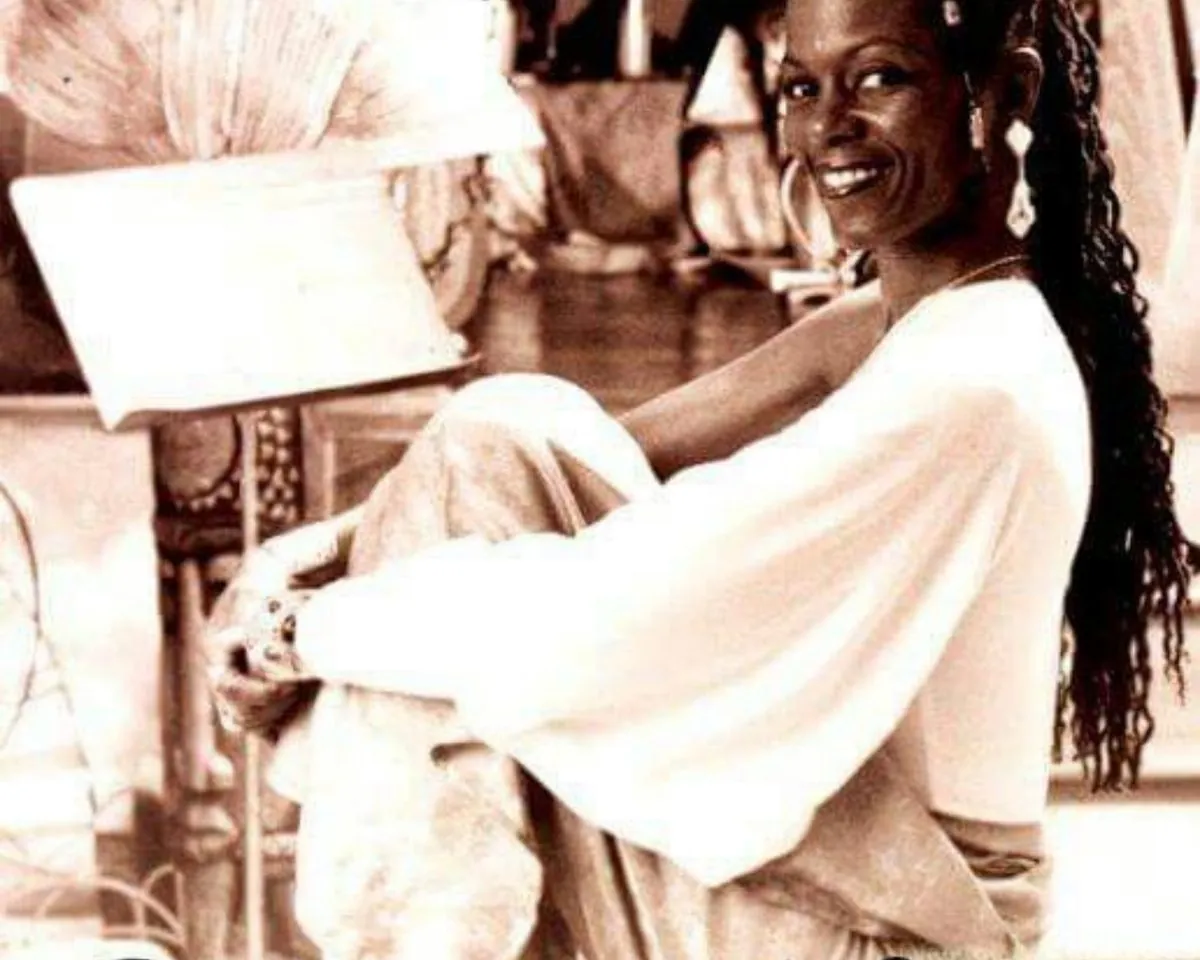 Queen Afua is a world-renowned holistic health practitioner, spiritual teacher, and best-selling author who has dedicated over four decades to helping people heal their minds, bodies, and spirits. Widely celebrated as a spiritual and altruistic visionary.